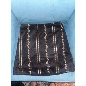 Honey Bella BLACK SUEDE EMBROIDERED FLOWER Skirt Small